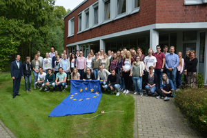 Das Oswald-von-Nell-Breuning-Berufskolleg pflegt eine intensive Partnerschaft mit dem Graafschap College Doetinchem; 70 angehende Fachkräfte tauschten sich 2016 im Kreishaus aus (Archivbild: Kreis Coesfeld).